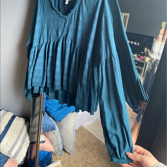 Blouse - Picture 2 of 2